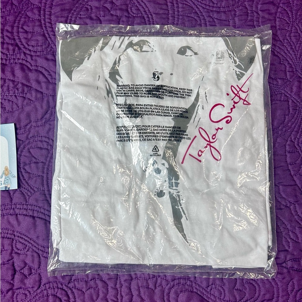 Taylor Swift Red 2012 22 Hat T-Shirt
